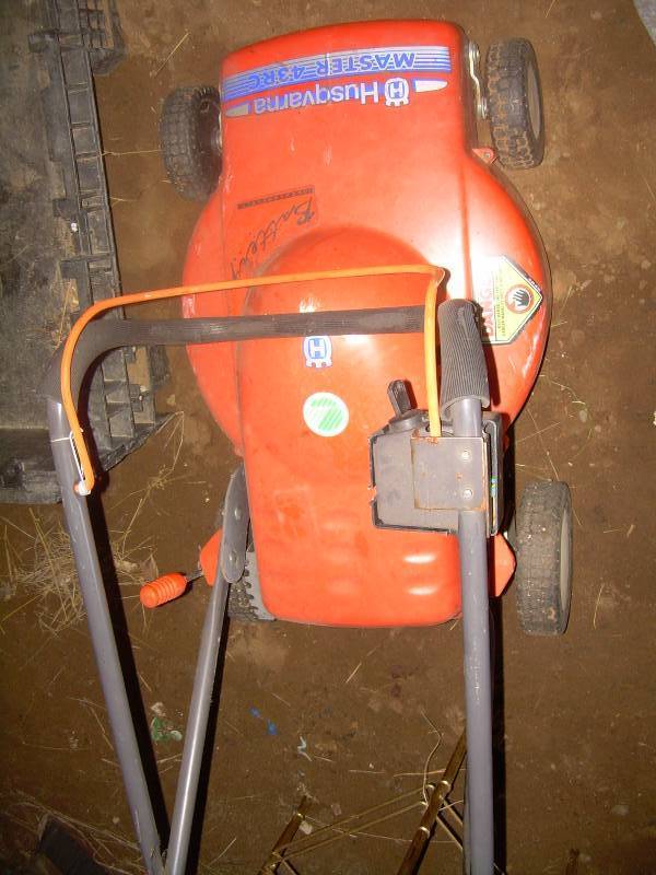 lot 83 image: VINTAGE HUSQUARIA PUSH MOWER