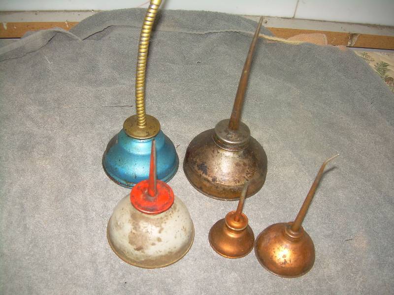 lot 95 image: VINTAGE OIL SPOUT CANS