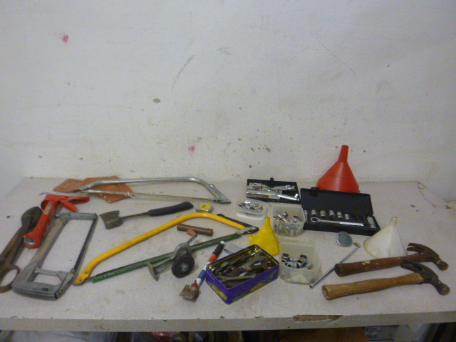 lot 60 image: Miscellaneous Hand Tools