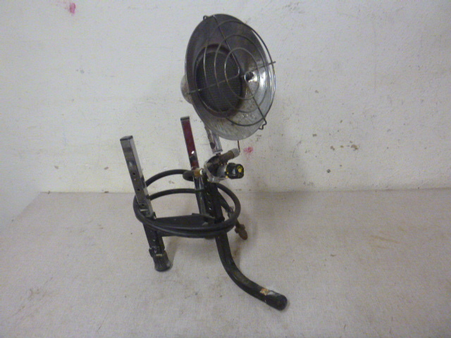 lot 76 image: Mister Heater