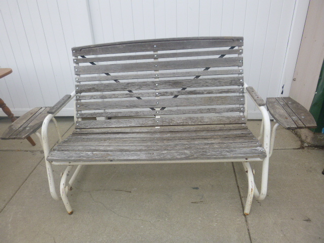 lot 110 image: Outdoor Rocker