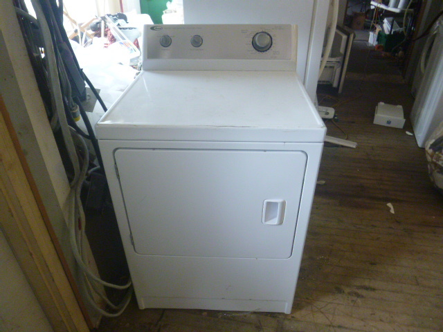 lot 65 image: Amana Heavy Duty Super Capacity Plus Gas Dryer