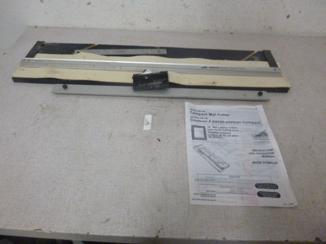 lot 138 image: Logan Compact Mat Cutter