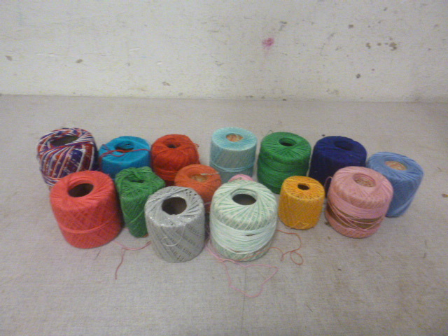 lot 156 image: Miscellaneous Crocheting Thread