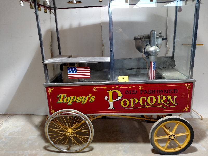 lot 4 image: Popcorn Wagon, Topsys Int.  70x34x...