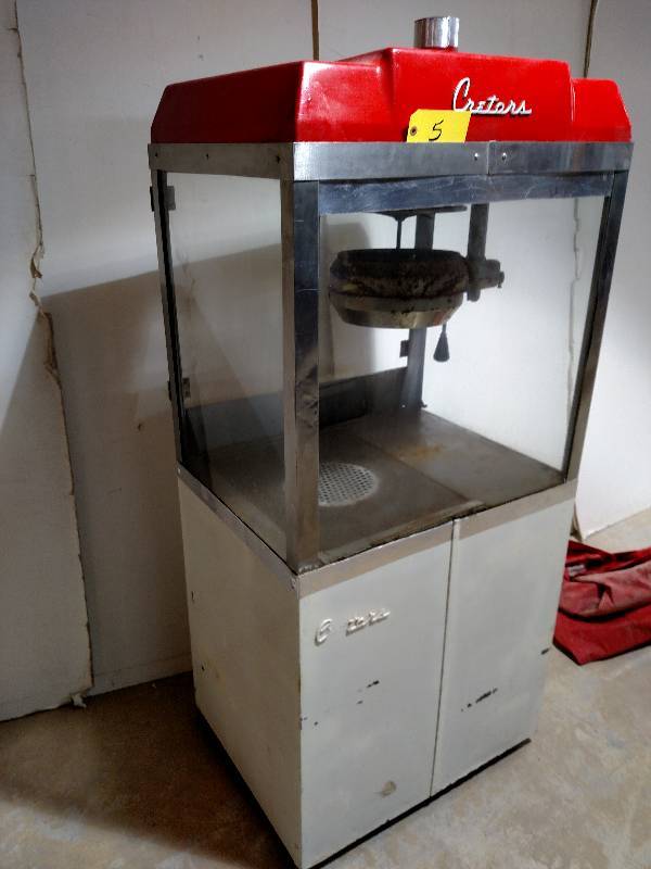 lot 5 image: Cretors Rolling Popcorn Machine, 30...