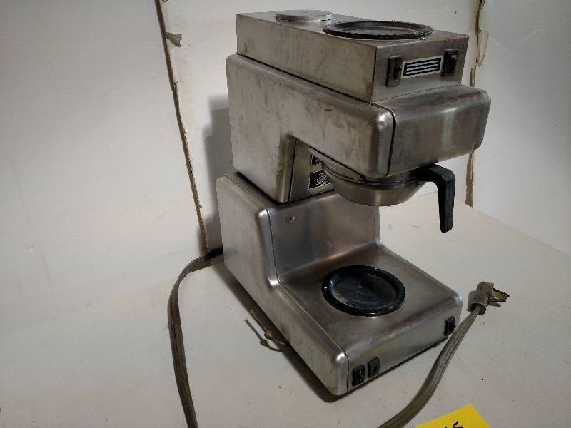 lot 65 image: Bunnomatic OL35 Coffee Maker, Works...