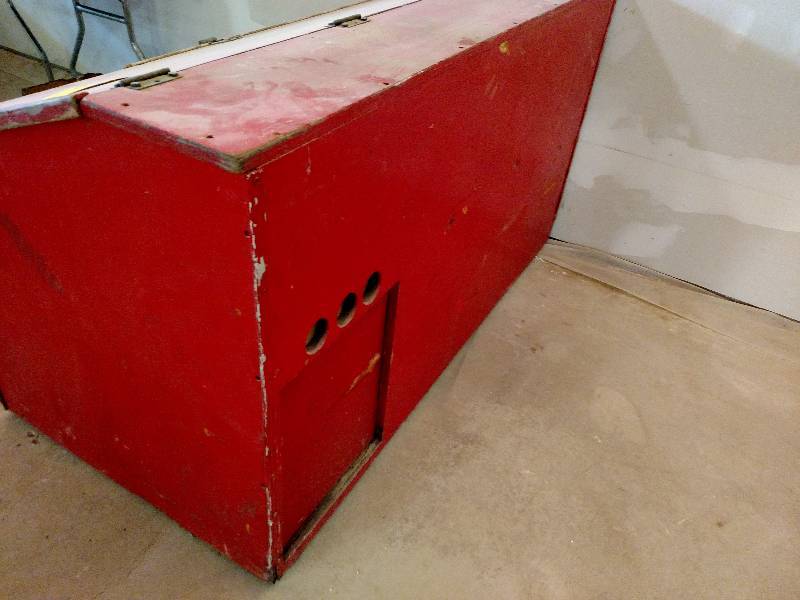 lot 80 image: Wooden Storage Cabinet with Poly Di...