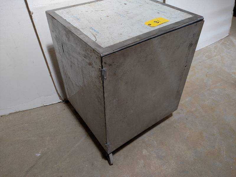 lot 81 image: SS Rolling Cabinet, Missing (1) Cas...
