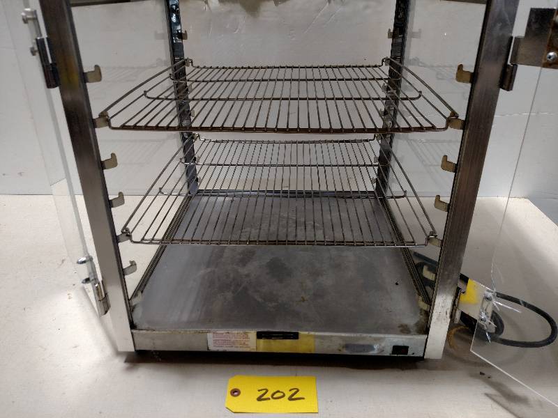 lot 202 image: Gold Medal Potion Pack Heater, Chee...