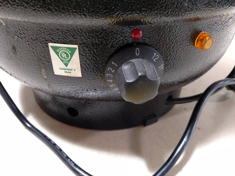 lot 209 image: Soup HeaterServer, Works...