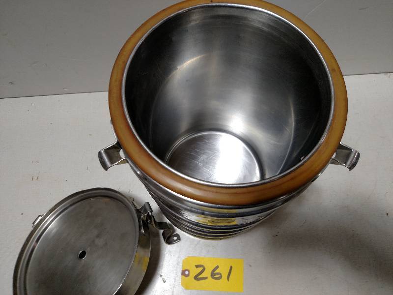 lot 261 image: AerVoid Thermal Container, 5 Gallon...