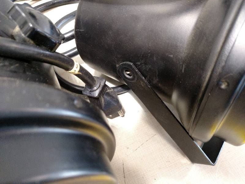 lot 314 image: (2) Superstar Lighting Strobe Light...