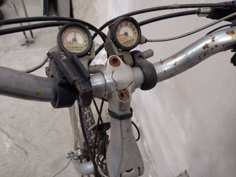 lot 379 image: Gary Fisher Tiburon 28 Bike, 21 Sp...