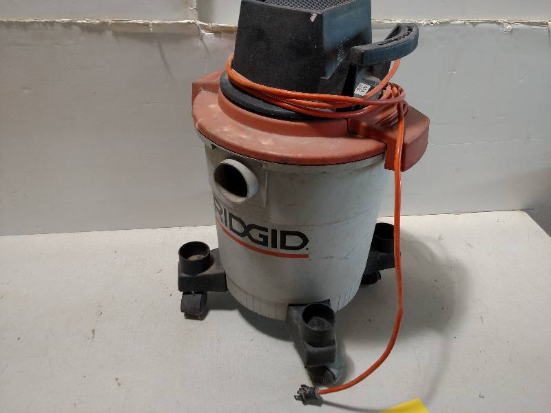 lot 416 image: Ridgid Shop Vac, 6 Gallon, 2 hp, Wo...