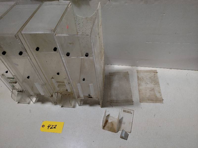 lot 422 image: (4) Poly Dispensers...