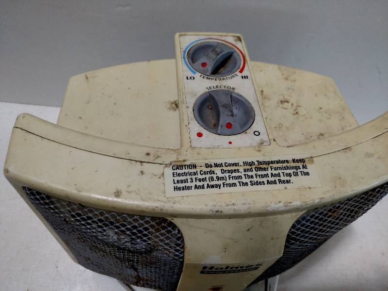 lot 427 image: Holmes Twin Ceramic Heater, Works...