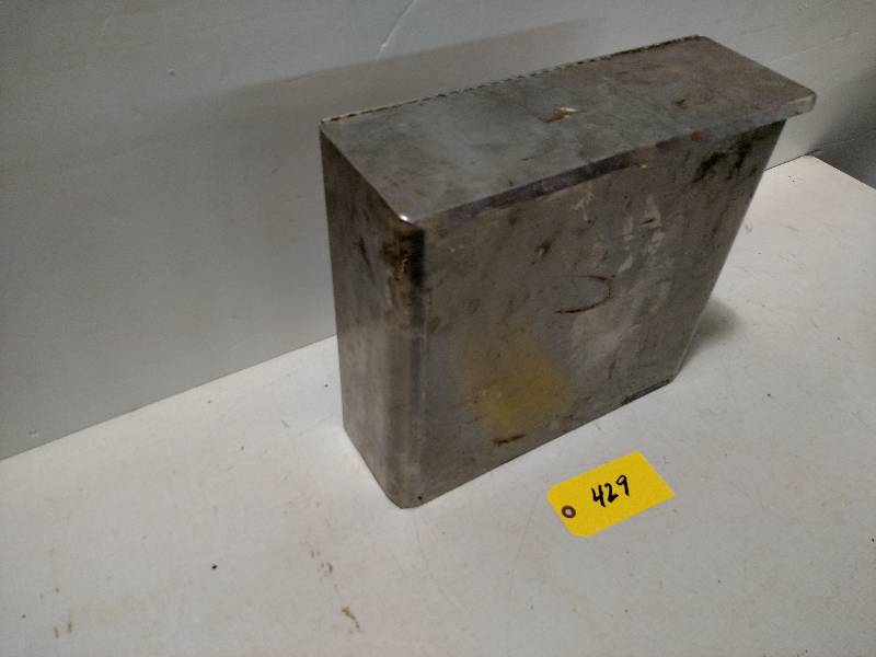 lot 429 image: SS Can, 15.5x15x5...