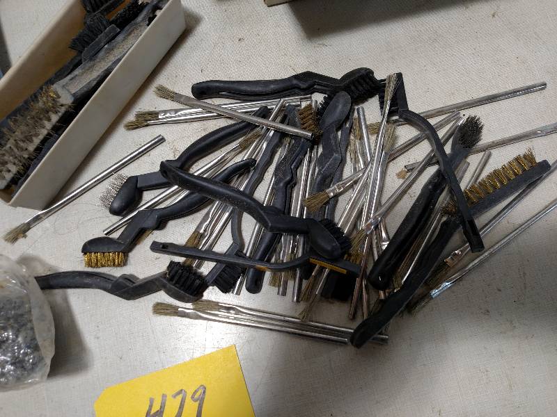 lot 479 image: Asstd Brushes & Misc....