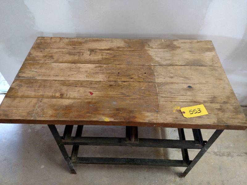 lot 553 image: Oak Top Table, 48x27...