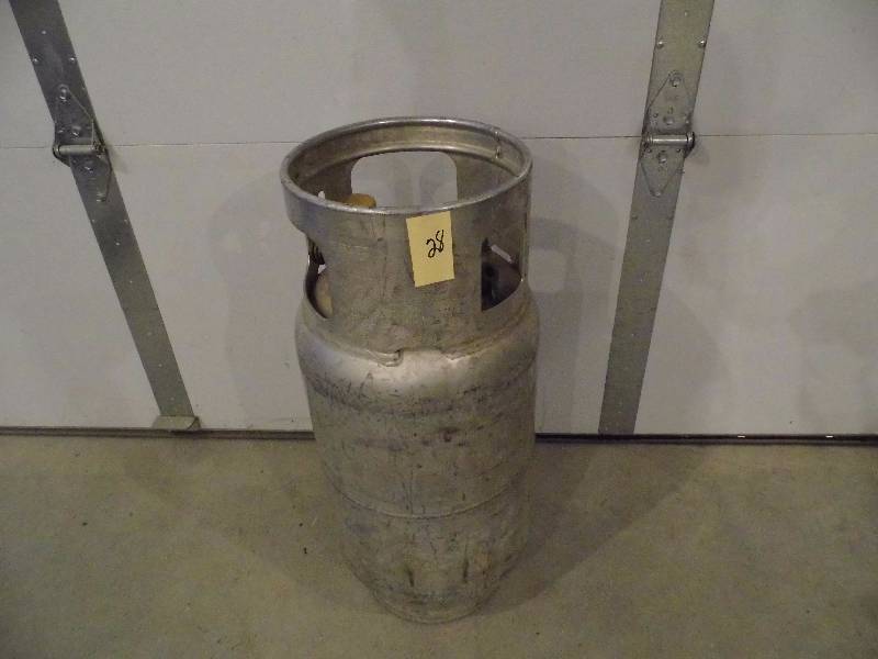 lot 28 image: LP Tank