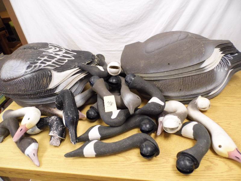 lot 36 image: Large lot of Geese Decoys