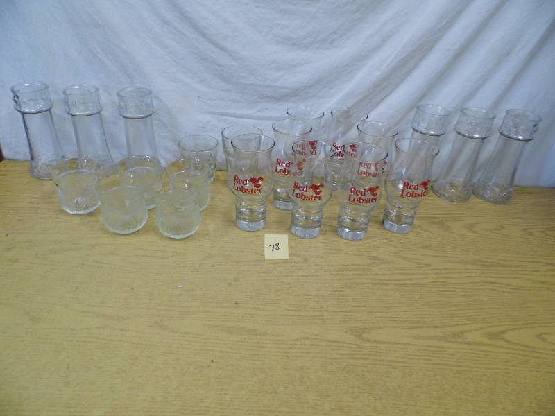 lot 78 image: Glasses