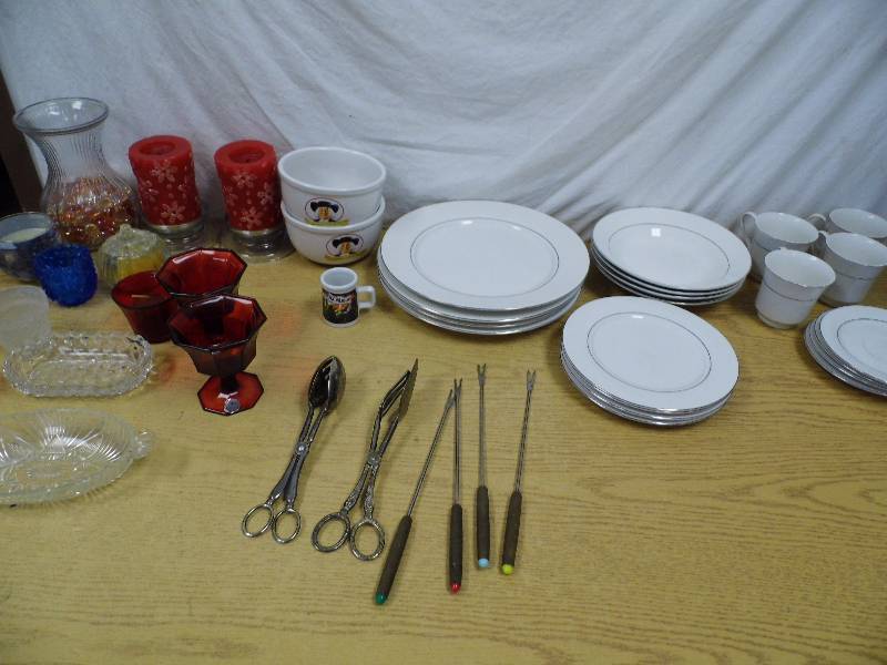 lot 81 image: 4 Place Setting Dishes - Glassware - Candles