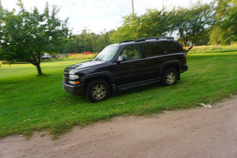 2005 Chevrolet Tahoe Z71 Full Size 4 x 4 SUV