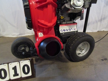 Power King Parking LotLeaf Blower