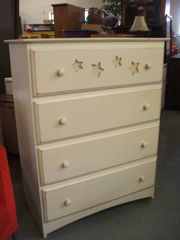 lot 410 image: DRESSER WITH STARS
