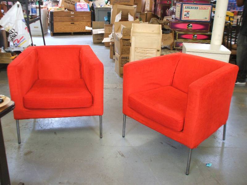 lot 415 image: IKEA ACCENT CHAIRS