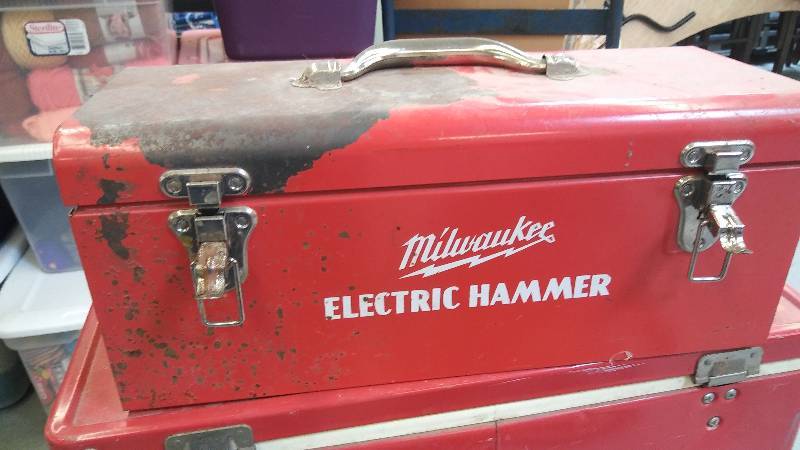 lot 442 image: MILWAUKEE ELECTRIC HAMMER
