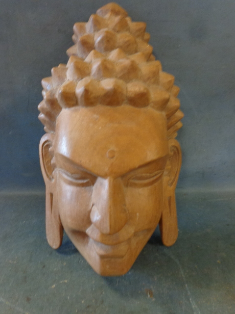 lot 68 image: Wood Mask