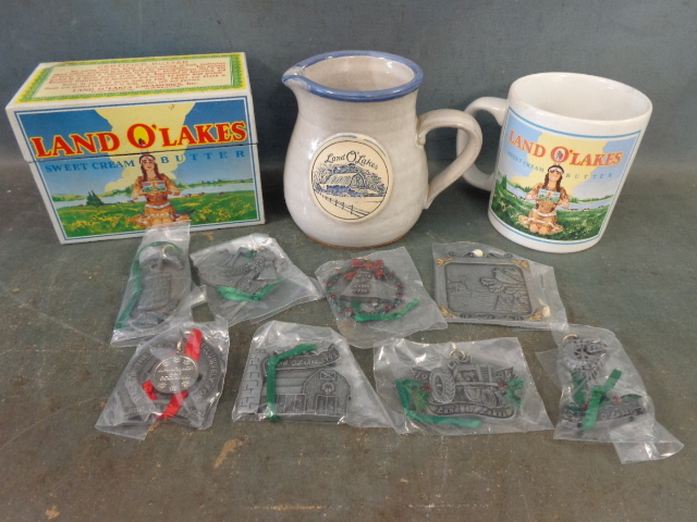 lot 75 image: Land O Lakes Collectibles
