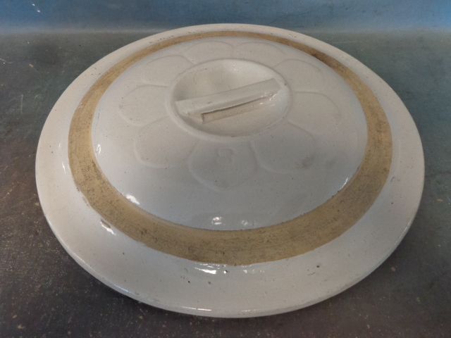 lot 7 image: Red Wing Crock Lid