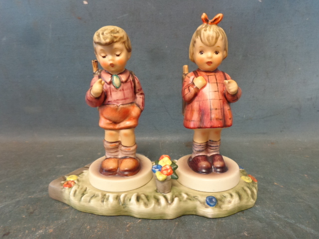 lot 20 image: Hummels