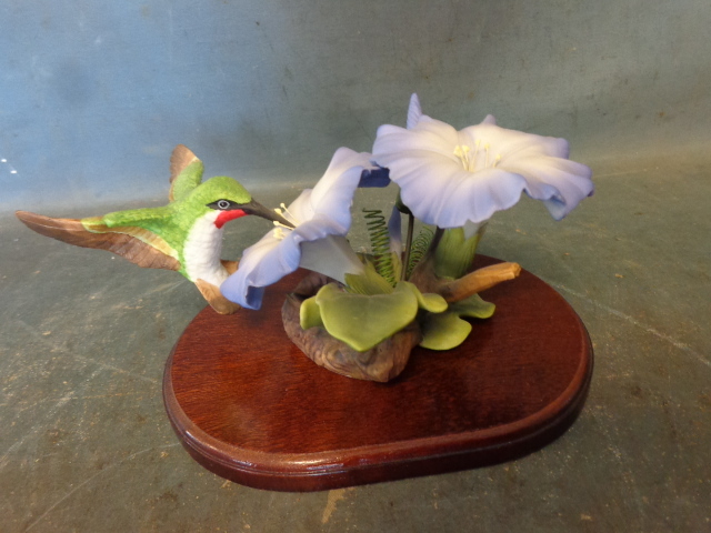 lot 22 image: Humming Bird Statuette