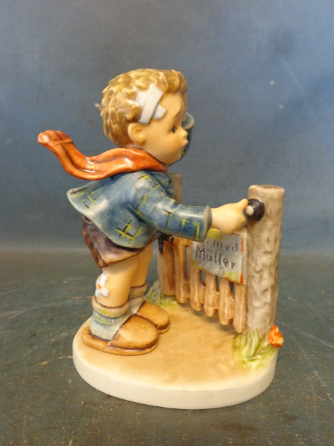 lot 32 image: Hummel