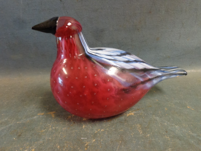 lot 121 image: Toikka Glass Bird