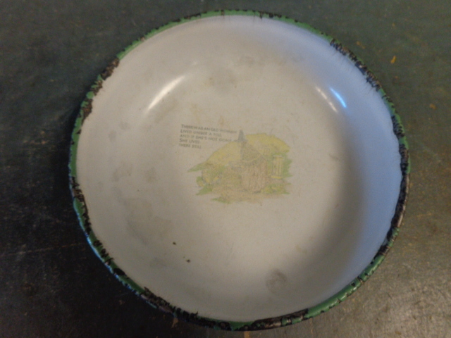 lot 189 image: Metal Bowl