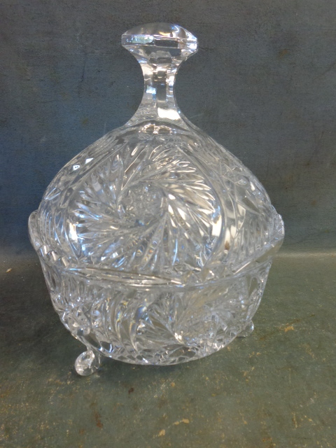 lot 190 image: Glass Bowl with Lid