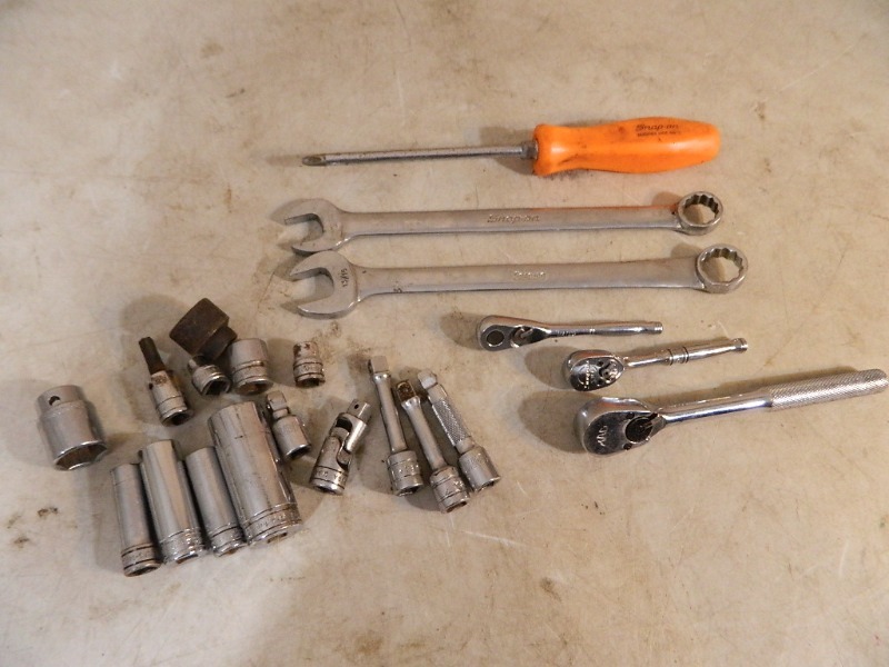 lot 11 image: Snap On  Mac  Matco Tools