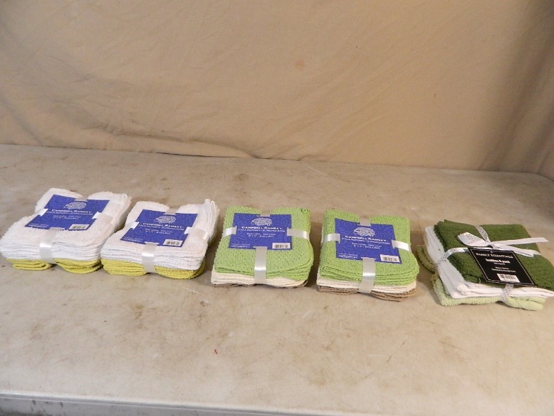 lot 78 image: 30 New Assorted Washclothes