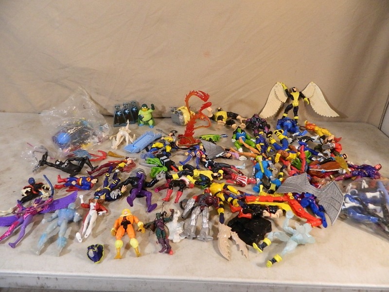 lot 85 image: Vintage Action Figures