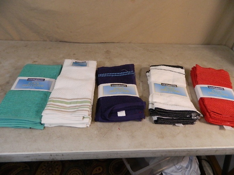 lot 110 image: New Kitchen Towels  Dish Cloths