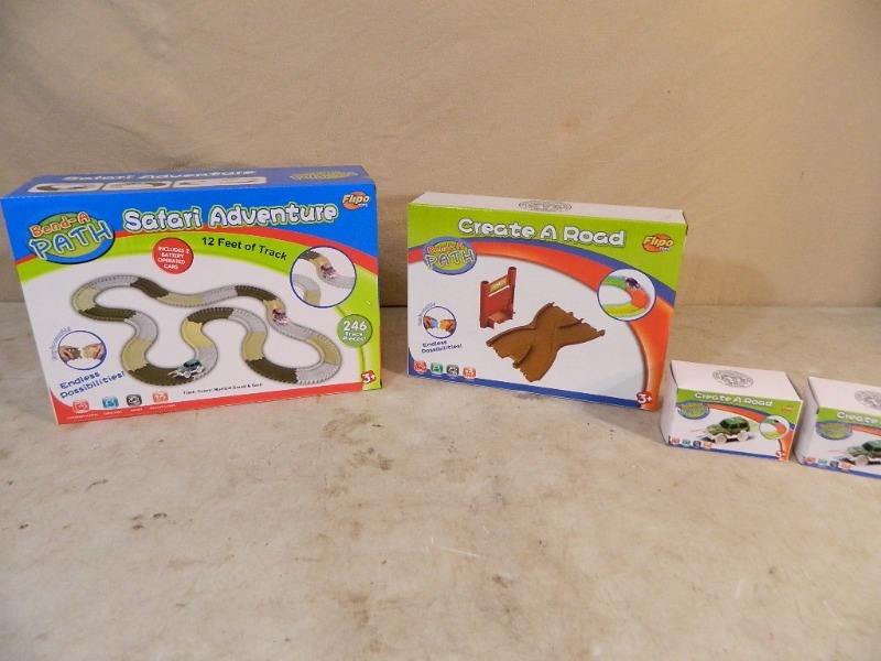 lot 117 image: New Safari Adventure Bend A Path with Accessories