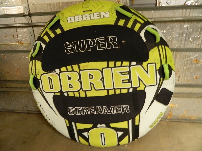 lot 19 image: OBrien 70 Inch Pull Behind Tube