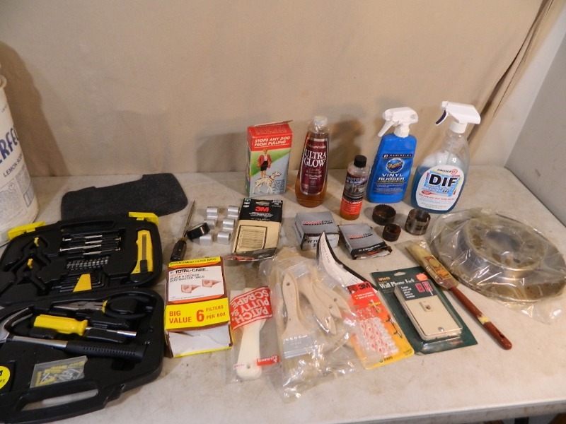 lot 146 image: Tools, Shop Supplies, Car Parts, Etc