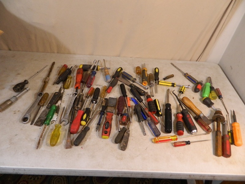 lot 161 image: Assorted Hand Tools
